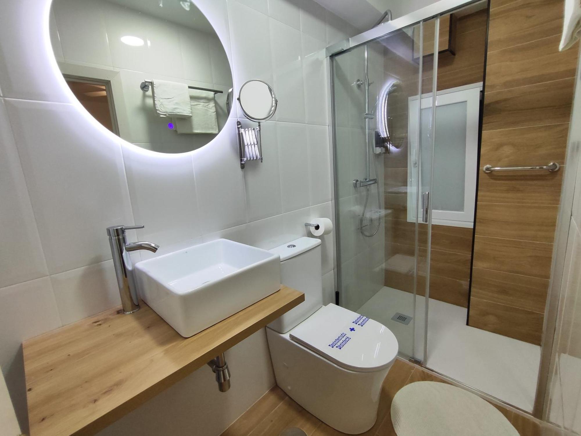 Hostal Lucy Santander Eksteriør billede